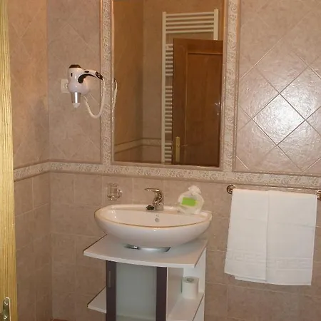 Apartamentos Alameda Siguenza Room photo